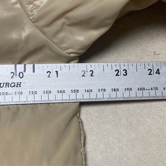 Aritzia TNA Jacket Women Size XS Almond Tan The Puffer Down Jacket Shiny finish - Picture 13 of 17